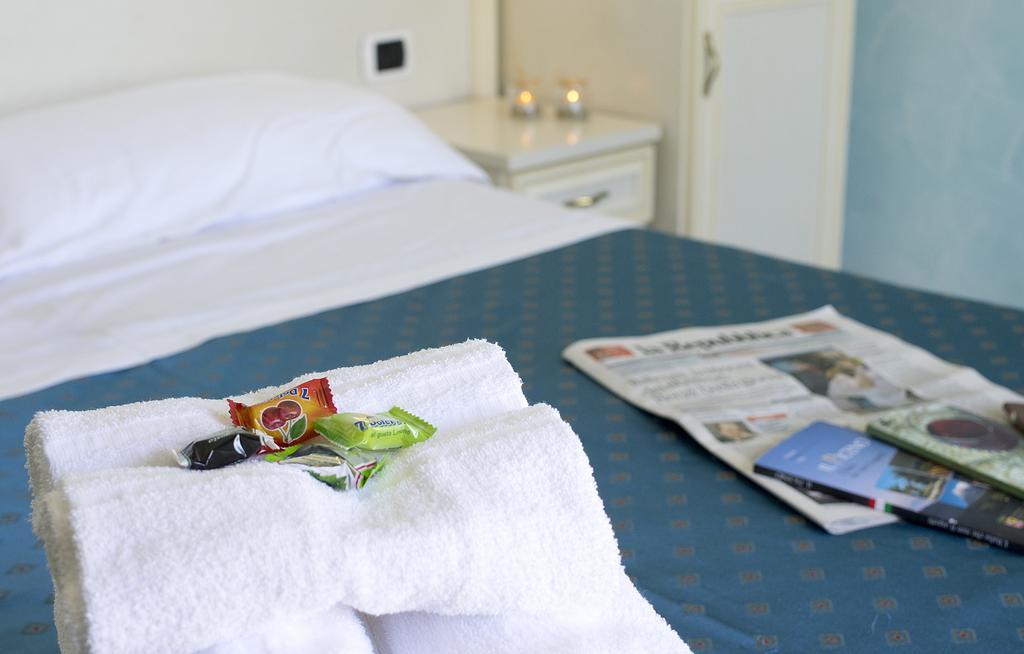 Hotel Capital Cupra Marittima Værelse billede
