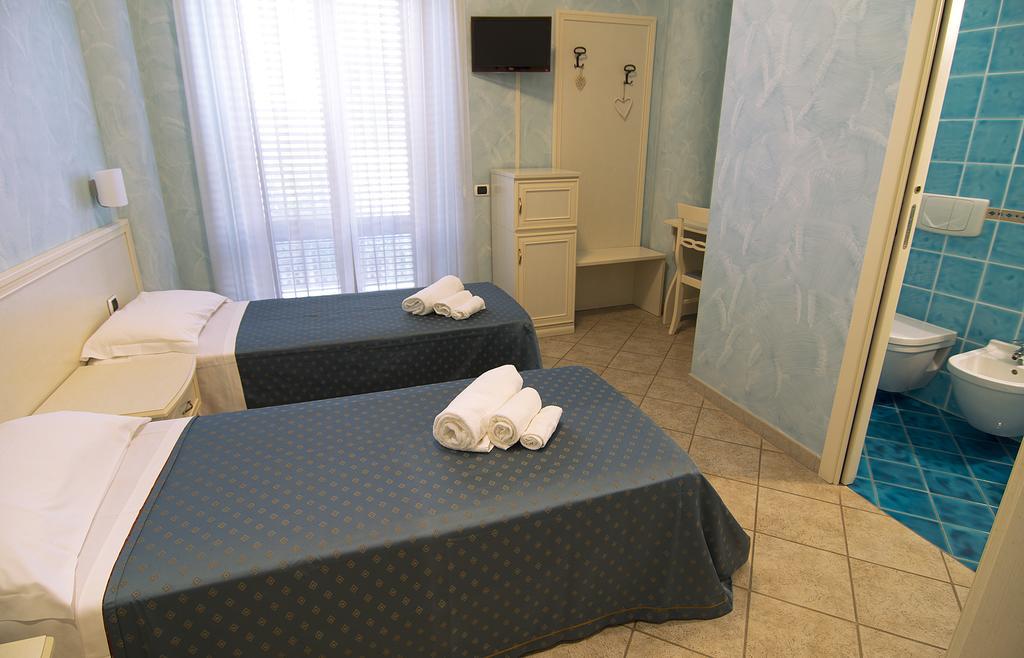 Hotel Capital Cupra Marittima Værelse billede